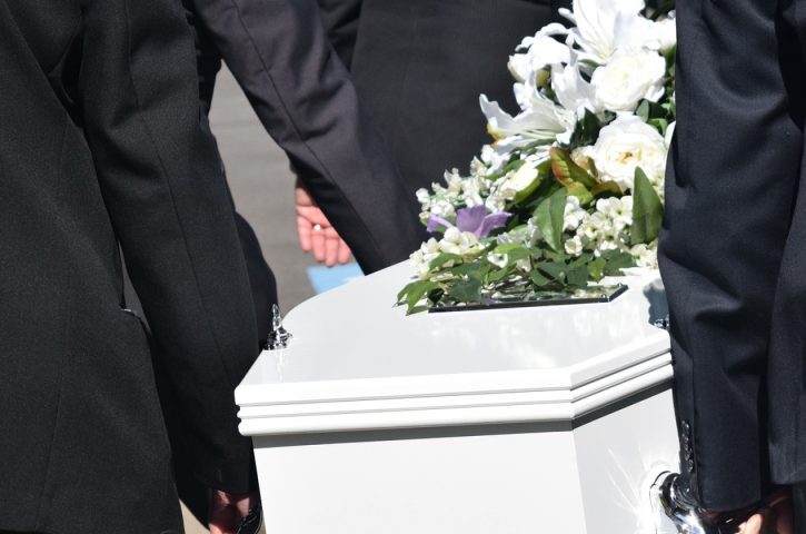 Comment devenir assistant funéraire ?